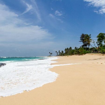 Готель Surf Sea Breeze Мірісса Екстер'єр фото